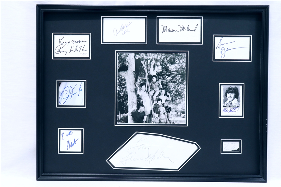 Brady Bunch Cast Signed Framed Photo Display JSA/Leaf/AW