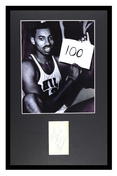 Wilt Chamberlain Signed Framed 11x17 Photo Display 100 Points